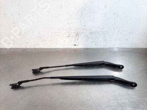 Front windshield wiper arm PEUGEOT 208 II (UB_, UP_, UW_, UJ_) 1.2 PureTech 100 | BP23604657C143 