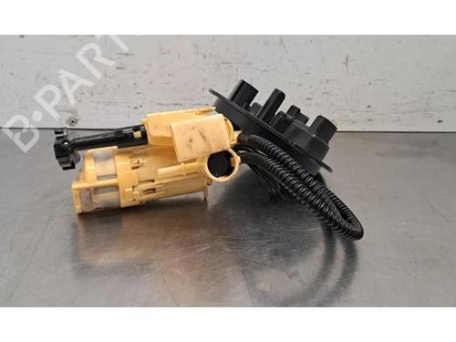 Used Fuel pump Fuel pump MERCEDES-BENZ C-CLASS (W205) C 220 d (205.014) (194 hp) 39234906 39234906