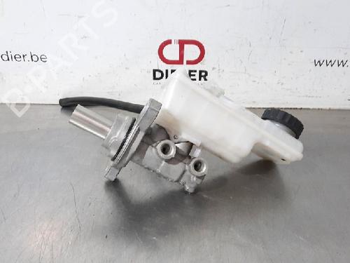 Used Brake master cylinder RENAULT KANGOO Express (FW0/1_) 1.5 dCi 90 (FW0G, FW05, FW08, FW11) (90 hp) 10812491