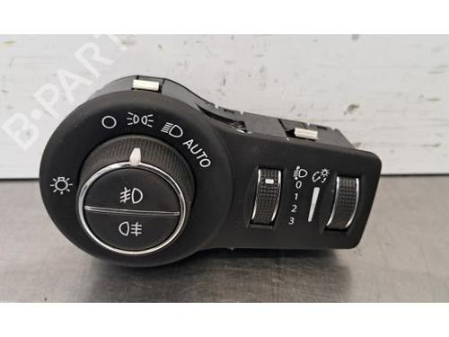 Used Headlight switch Headlight switch FIAT 500X (334_) 1.3 (334.AXR11) (150 hp) 34105478 34105478