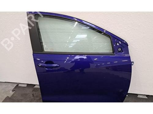 right-front-door-toyota-yaris-_p21_-_pa1_-_ph1_-2020-34608321 main image