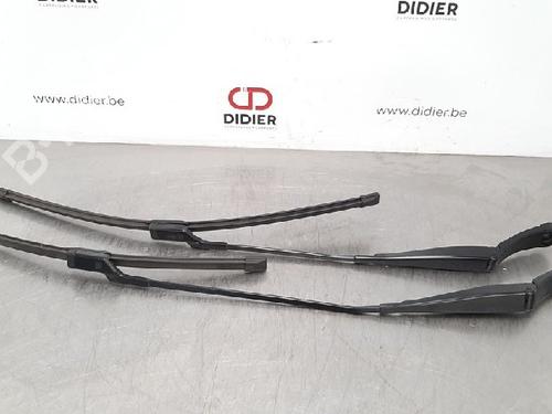 Used Front windshield wiper arm PEUGEOT 308 SW II (LC_, LJ_, LR_, LX_, L4_) 1.6 GT 205 (205 hp) 15018448