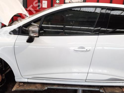 Used Left front door Left front door RENAULT CLIO IV (BH_) 1.2 TCe 120 (BHM0) (120 hp) 10888633 10888633