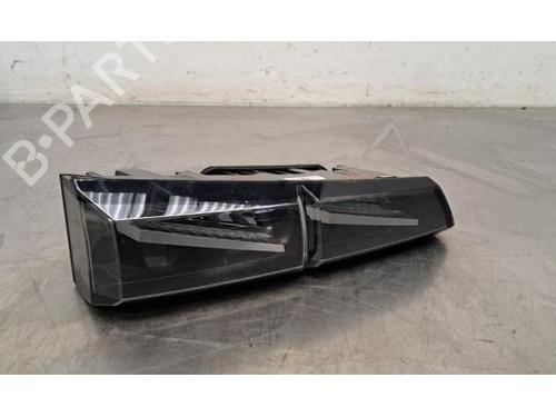 Used Left taillight PEUGEOT 308 III (FB_, FH_, FP_, F3_, FM_) e-308 (FMZKWZ) (156 hp) 24157060