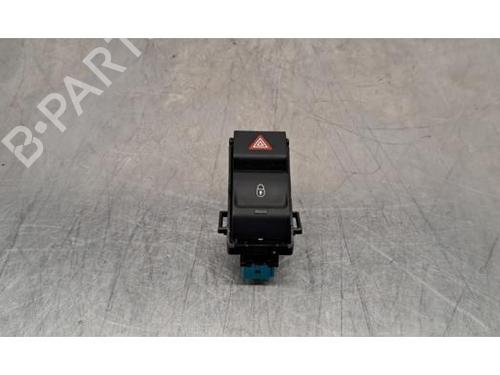 Used Warning switch CITROËN C5 X (ND_, NC_) PureTech 130 (NCHNSP) (131 hp) 29962519