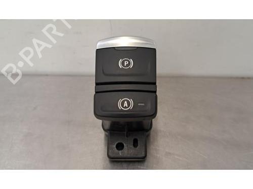 Używane Przełącznik RENAULT MEGANE IV Hatchback (B9A/M/N_) 1.6 E-TECH 160 (B9NH) (160 hp) 29871946