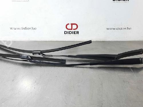 Used Front windshield wiper arm VW POLO V (6R1, 6C1) 1.4 TDI (90 hp) 15016394
