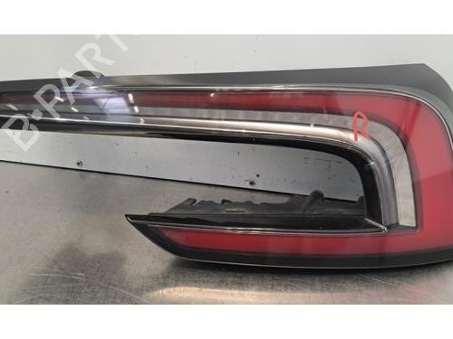 Used Right taillight Right taillight TESLA MODEL 3 (5YJ3) EV (283 hp) 40552567 40552567