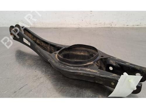 Venstre bagtil bærearm HYUNDAI i30 FASTBACK (PDE, PDEN) 1.4 T-GDI (140 hp) 25929647