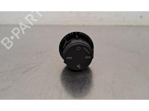 Switch AUDI A3 Limousine (8YS, 8YM) S3 TFSI quattro 8Y0919616B