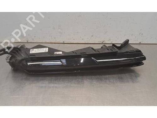 Used Right daytime light Right daytime light 37275767 37275767
