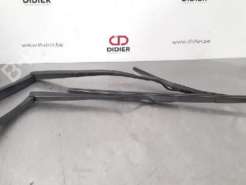 Used Front windshield wiper arm HYUNDAI TUCSON (TL, TLE) 1.6 T-GDi All-wheel Drive (177 hp) 15018083