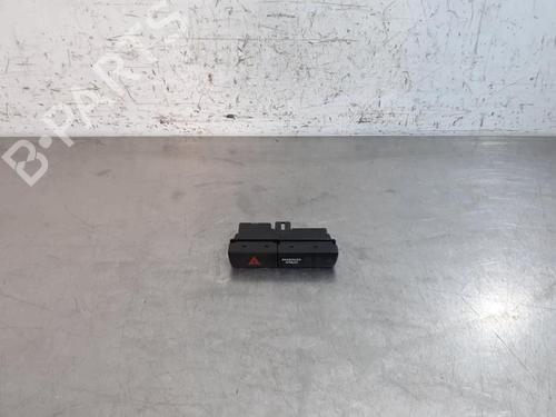 Used Warning switch SUZUKI IGNIS III (MF, FF) 1.2 Hybrid AllGrip (ATK412) (83 hp) 30660166