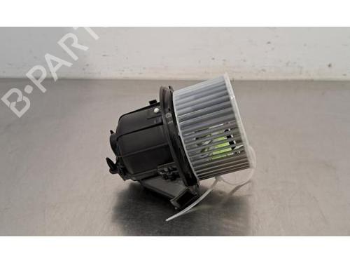 Used Heater blower motor PEUGEOT 208 II (UB_, UP_, UW_, UJ_) e-208 (136 hp) 30739479