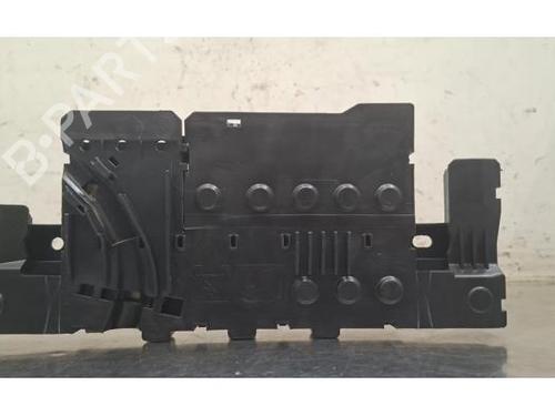 Used Fuse box Fuse box LAND ROVER RANGE ROVER SPORT II (L494) 5.0 SCV8 4x4 (575 hp) 40552717 40552717
