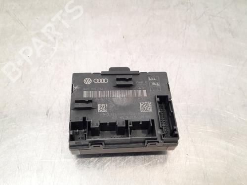 Used Electronic module AUDI A1 Sportback (8XA, 8XF) 1.4 TDI (90 hp) 15790364