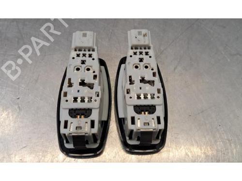 Interior roof light RENAULT CLIO V (B7_) 1.0 TCe 90 (B7MT) | BP39154386I8 - Image 4