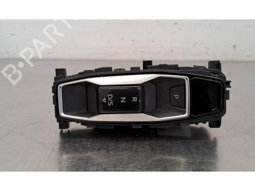 Gear lever AUDI A3 Limousine (8YS, 8YM) S3 TFSI quattro 8Y0713059H
