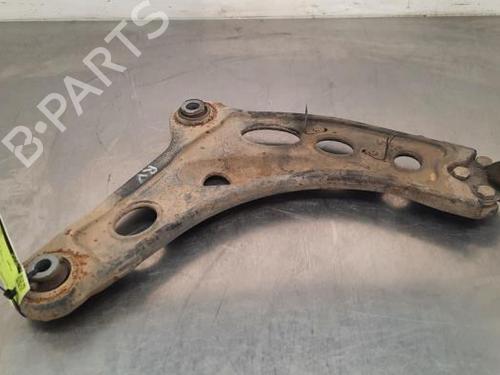 Used Right front suspension arm RENAULT TRAFIC III Van (FG_) 2.0 dCi 145 (FGML) (145 hp) 24511629