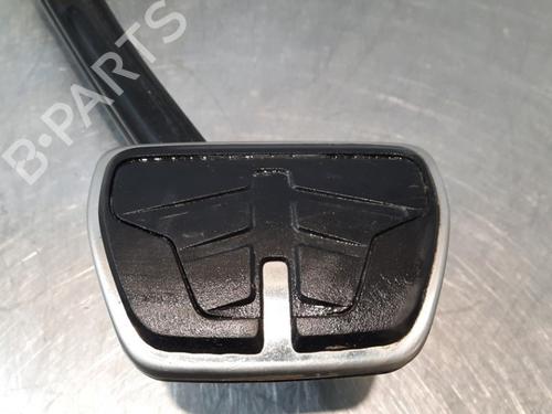 Used Break pedal BMW X5 (G05, F95) xDrive 40 i (340 hp) 10898925