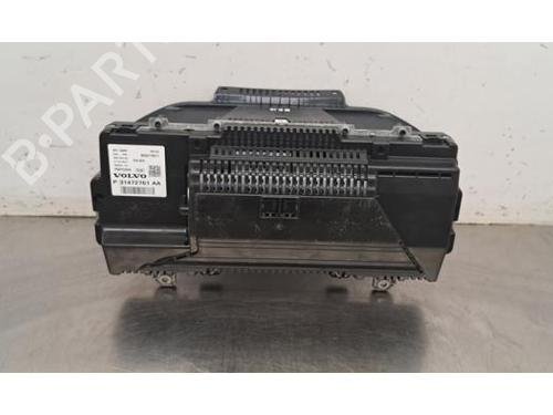 Instrument cluster VOLVO XC60 II (246) T5 AWD | BP30379320C47 