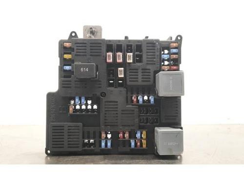 Used Fuse box VOLVO S60 III (224) B3 MHEV (163 hp) 23636724