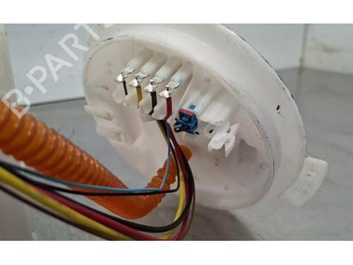 Used Fuel pump MERCEDES-BENZ A-CLASS Saloon (V177) A 250 e (177.186) (218 hp) 33058027