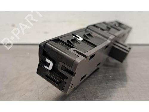 Switch BMW 2 Gran Tourer (F46) 218 d | BP32510736I30