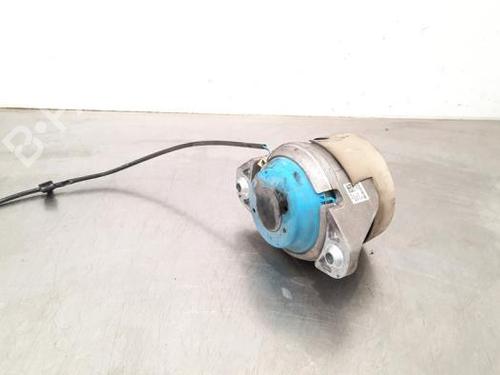 Used Engine mount MERCEDES-BENZ S-CLASS (W222, V222, X222) S 400 d 4-matic (222.035, 222.135) (340 hp) 23583082