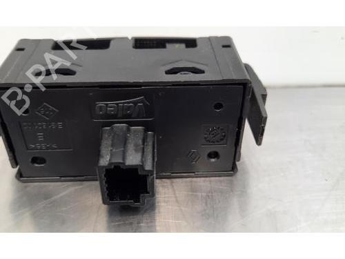 Warning switch RENAULT TRAFIC III Van (FG_) 1.6 dCi 120 (FGMB, FGMC) | BP25479418I22 