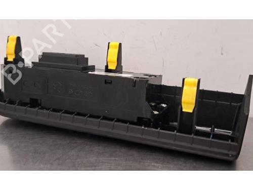 Switch KIA CEED Sportswagon (CD) 1.6 GDI Hybrid | BP31633702I30