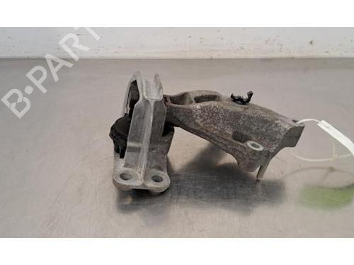 Used Engine mount DACIA DUSTER (HM_) 1.0 LPG (HMMT) (101 hp) 29388956