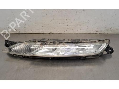 Used Left daytime light Left daytime light 36909333 36909333