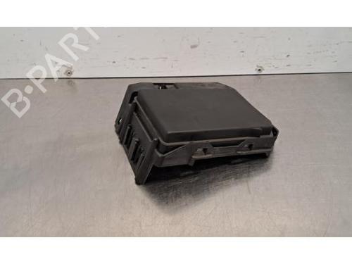 Used Fuse box Fuse box RENAULT CAPTUR II (HF_) Blue dCi 115 (HFAD) (116 hp) 33316379 33316379