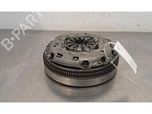 Used Flywheel AUDI A3 Limousine (8YS, 8YM) 35 TFSI (150 hp) 30138981