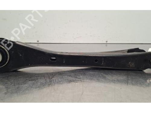 hjre-bagtil-brearm-vw-id4-e21-2020-33834985 main image