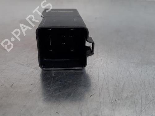 Electronic module IVECO DAILY VI Van 33S14, 35S14, 35C14, 42S14 | BP37092260M83 - Image 2