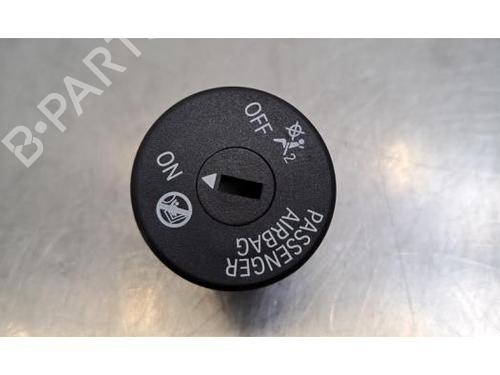 Switch BMW i4 (G26) eDrive40 | BP37285230I30 - Image 4
