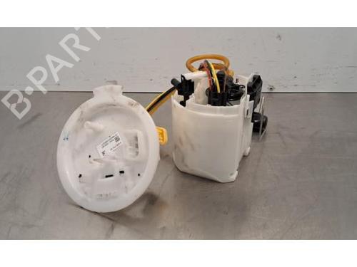 Used Fuel pump Fuel pump BMW XM (G09) XM All-wheel Drive (653 hp) 33743900 33743900