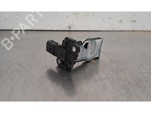 Luftmassemåler TOYOTA YARIS (_P21_, _PA1_, _PH1_) 1.5 Hybrid (MXPH10, MXPH11) (116 hp) 30663340