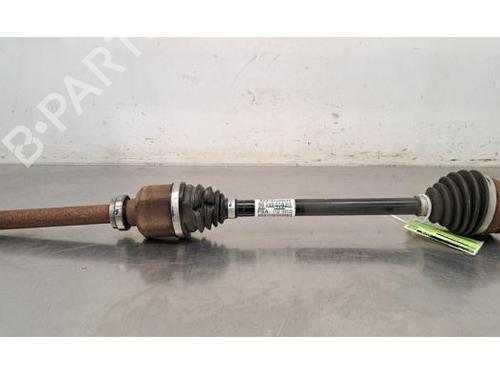 Used Right front driveshaft PEUGEOT 308 III (FB_, FH_, FP_, F3_, FM_) PureTech 130 (FPHNSL, FPHNST) (131 hp) 25730201