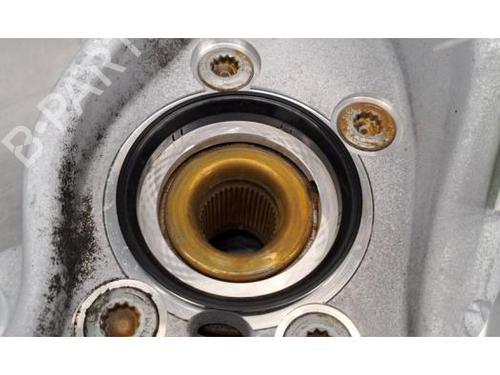 Right front steering knuckle VOLVO XC60 II (246) D4 | BP29985052M26