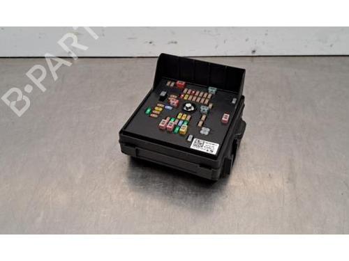 Used Fuse box CITROËN JUMPY III Van (V_) 1.6 BlueHDi 95 (95 hp) 30501303