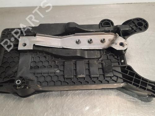 Used Support VW POLO VI (AW1, BZ1, AE1) 1.0 (65 hp) 15031619