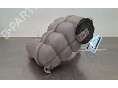 expansion-tank-audi-a4-b9-8w2-8wc-2015-33744027 main image