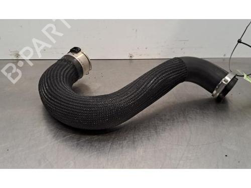 Tubo do intercooler DS DS 7 Crossback (J4_, JR_, JC_) E-TENSE 4x4 (J45GBU) (300 hp) 31705441