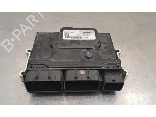 engine-control-unit-ecu-renault-trafic-iii-van-fg_-2014-38043822 main image