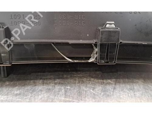Instrument cluster TOYOTA HILUX VIII Pickup (_N1_) 2.8 TD 4WD (GUN126) | BP29389033C47 