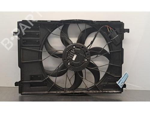 Used Radiator fan Radiator fan MERCEDES-BENZ A-CLASS (W177) A 180 Mild-Hybrid (177.084) (136 hp) 36680636 36680636