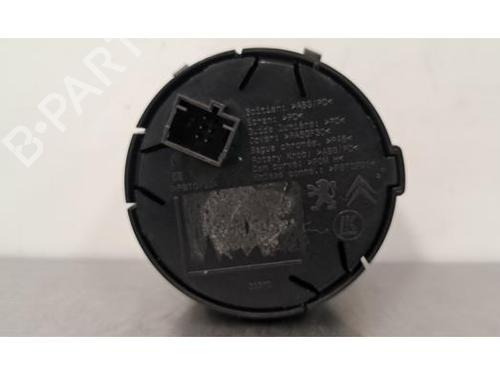 Switch PEUGEOT 3008 II SUV (MC_, MR_, MJ_, M4_) 1.5 BlueHDi 130 | BP30187338I30